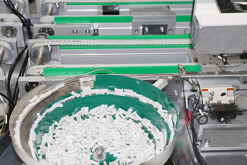 上排插自動(dòng)機(jī)